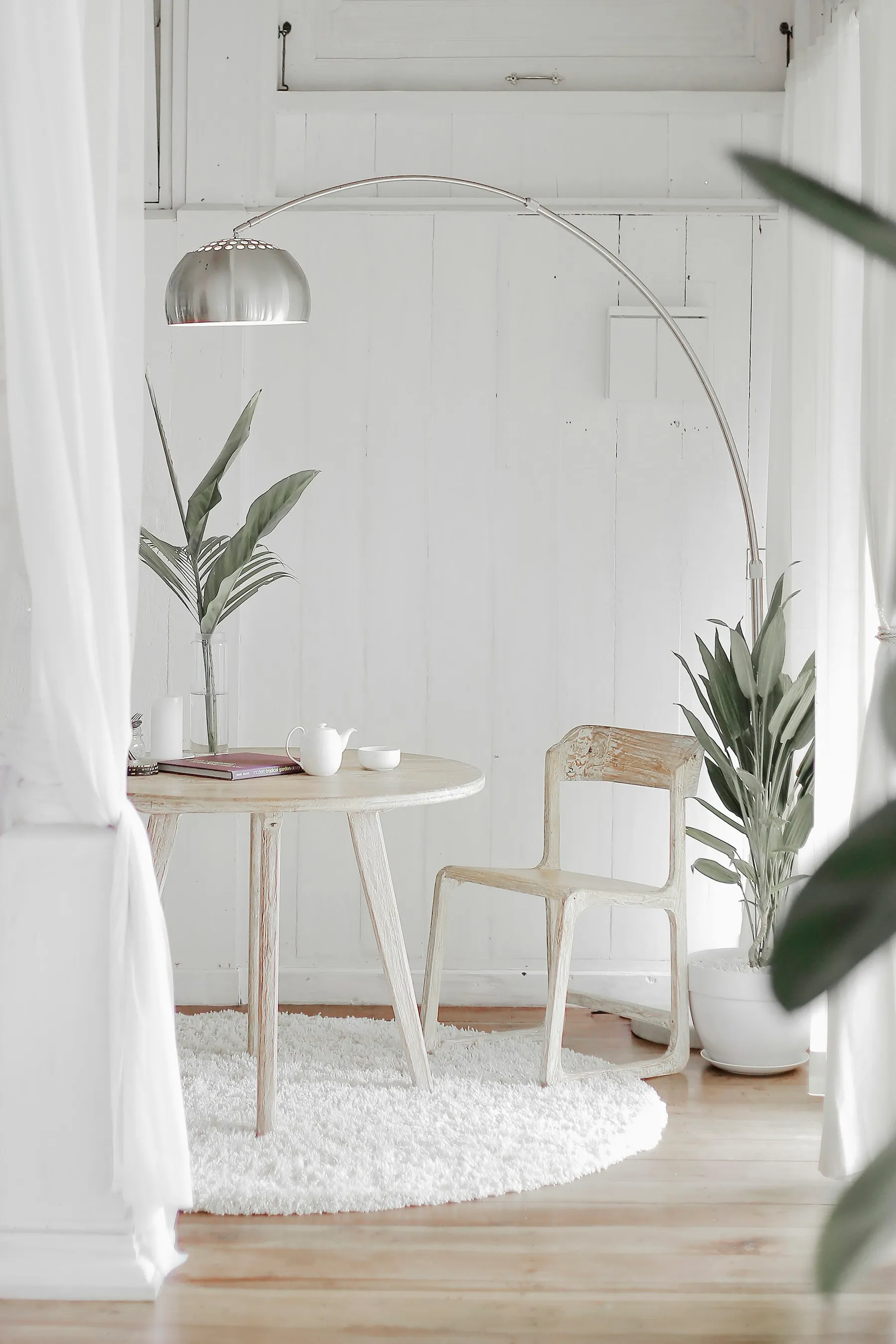 Wit, opgeruimd interieur